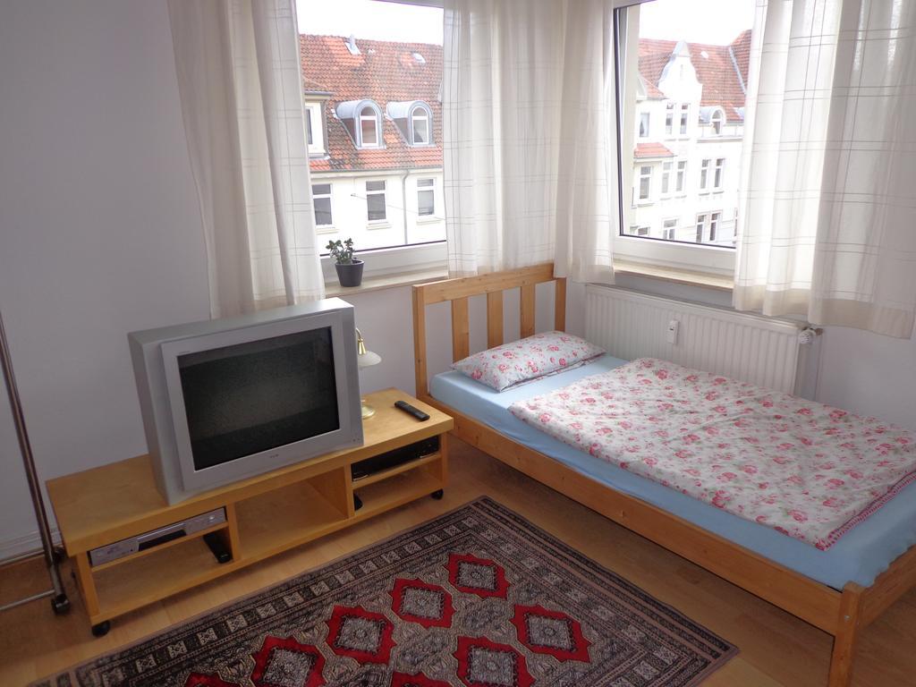 Apartments Naehe Messe - Room Agency Hannover Kamer foto