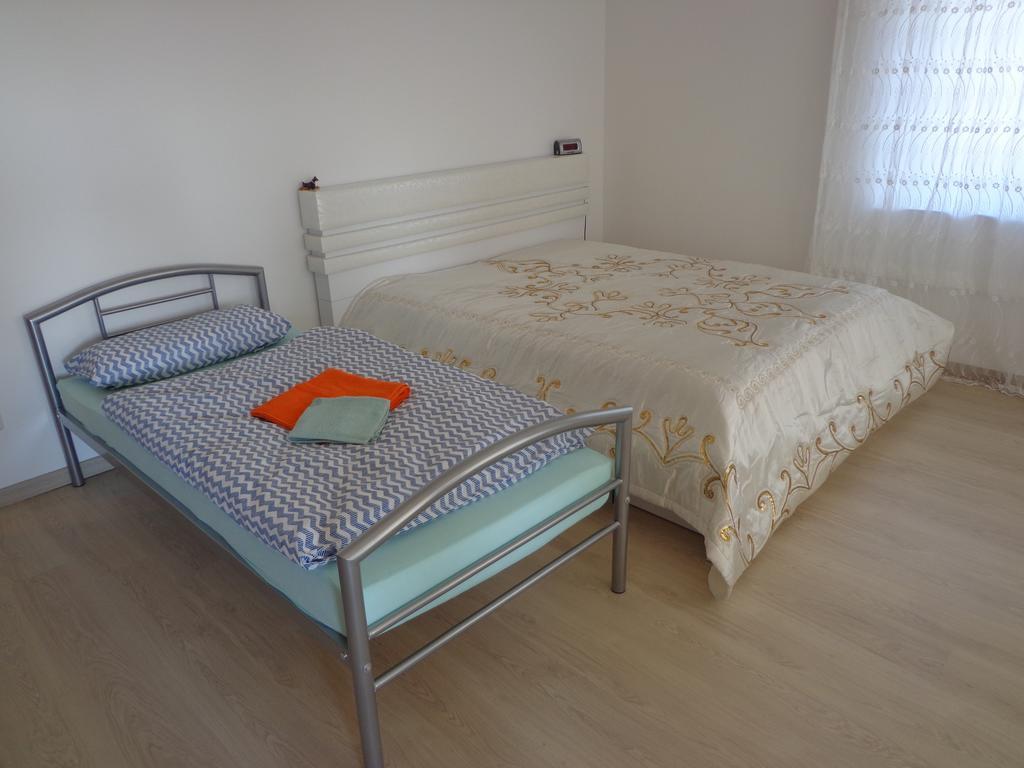 Apartments Naehe Messe - Room Agency Hannover Buitenkant foto