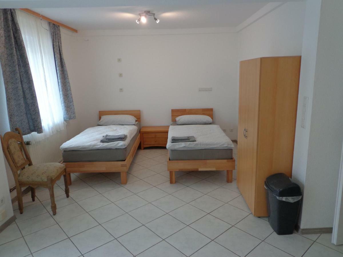 Apartments Naehe Messe - Room Agency Hannover Buitenkant foto
