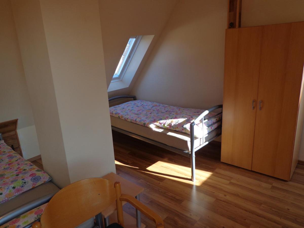 Apartments Naehe Messe - Room Agency Hannover Buitenkant foto